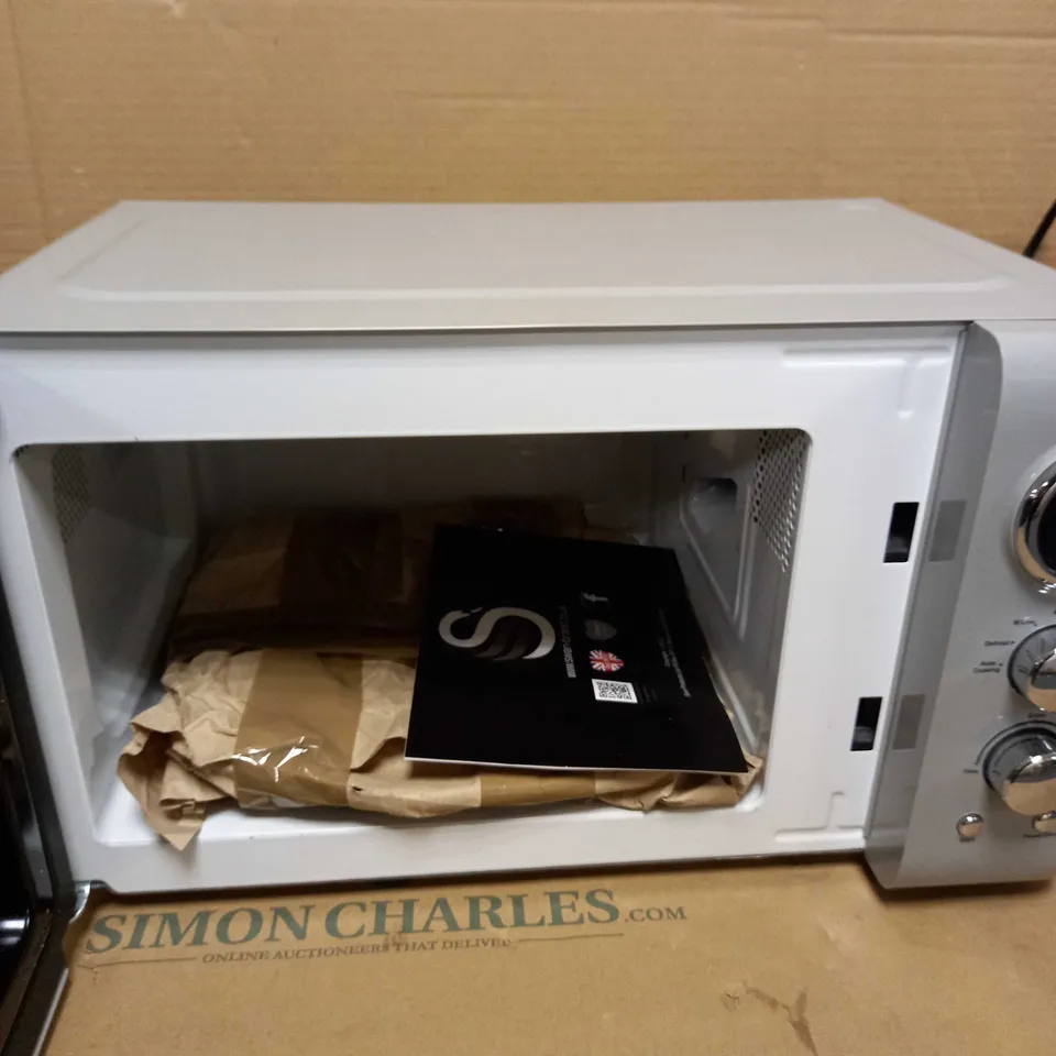 SWAN RETRO 800W GREY MICROWAVE 