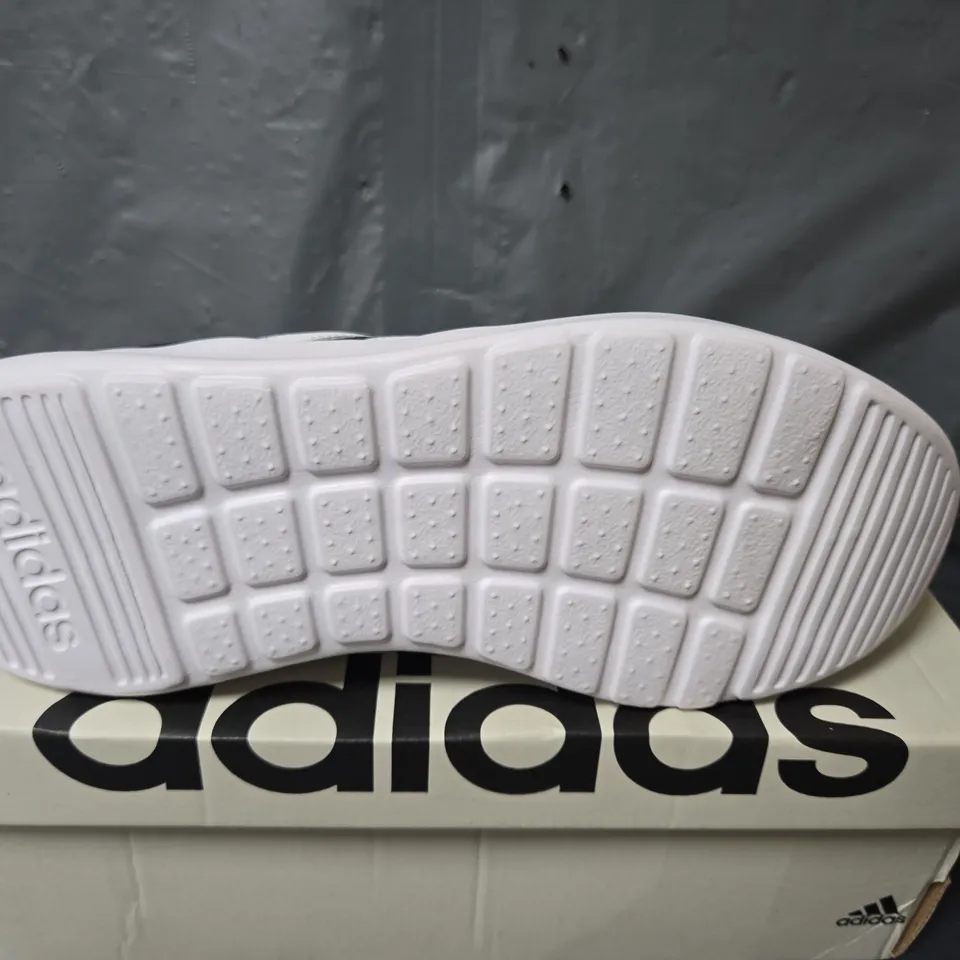 BOXED PAIR OF ADIDAS LITE RACER 3.0 TRAINERS IN NAVY - UK 8.5
