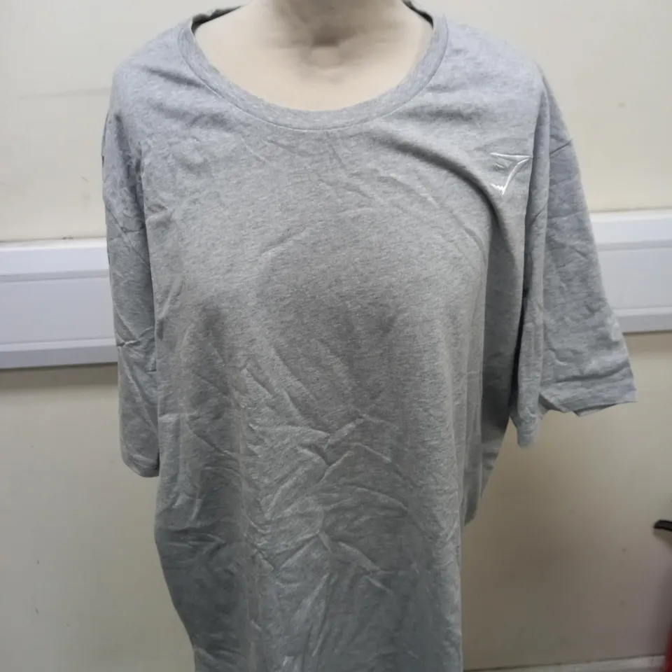 GYMSHARK LIGHT GREY T-SHIRT SIZE XXXL