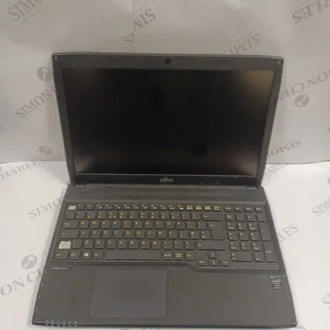 FUJITSU LIFEBOOK A544 LAPTOP
