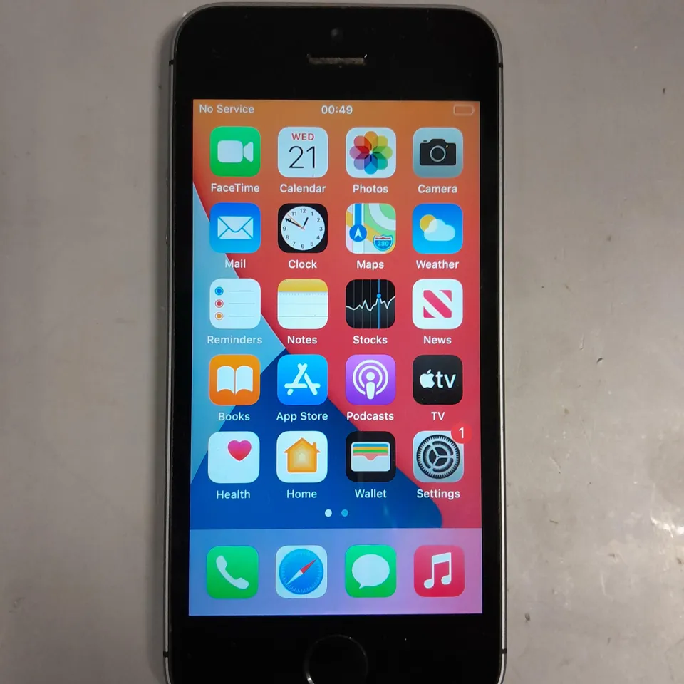 APPLE IPHONE 5 SE SMARTPHONE 