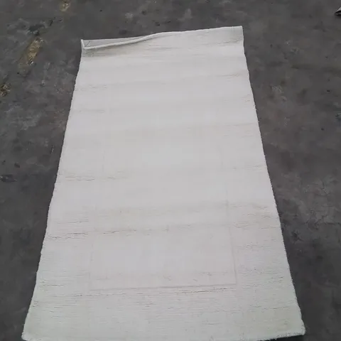QUALITY DESIGNER AREA RUG - APPROXIMATELY 150X80CM