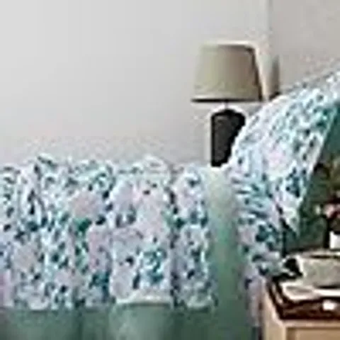 COZEE HOME TUFTED AND VELVETSOFT BEDSPREAD 250 X 260CM