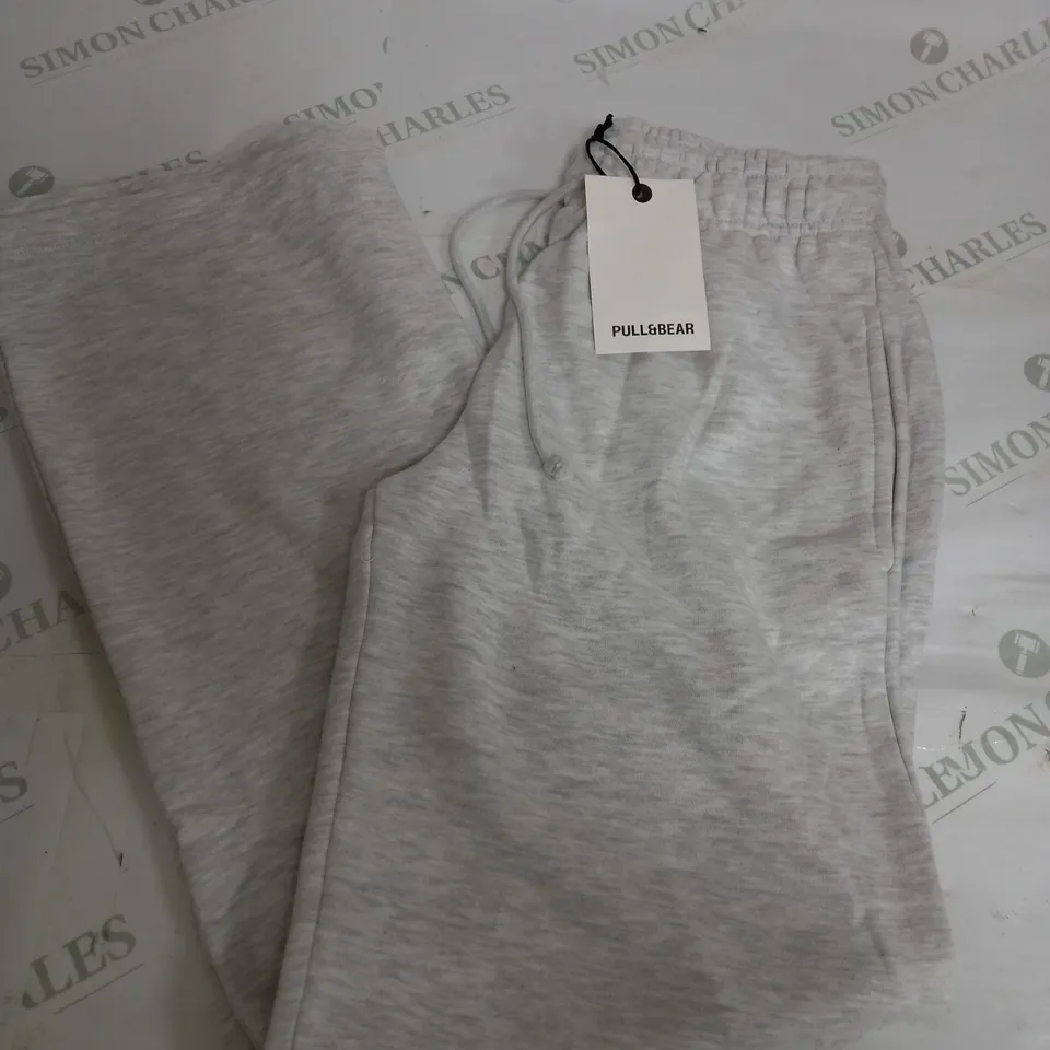 PULL & BEAR JOGGERS IN WHITE - UK XL