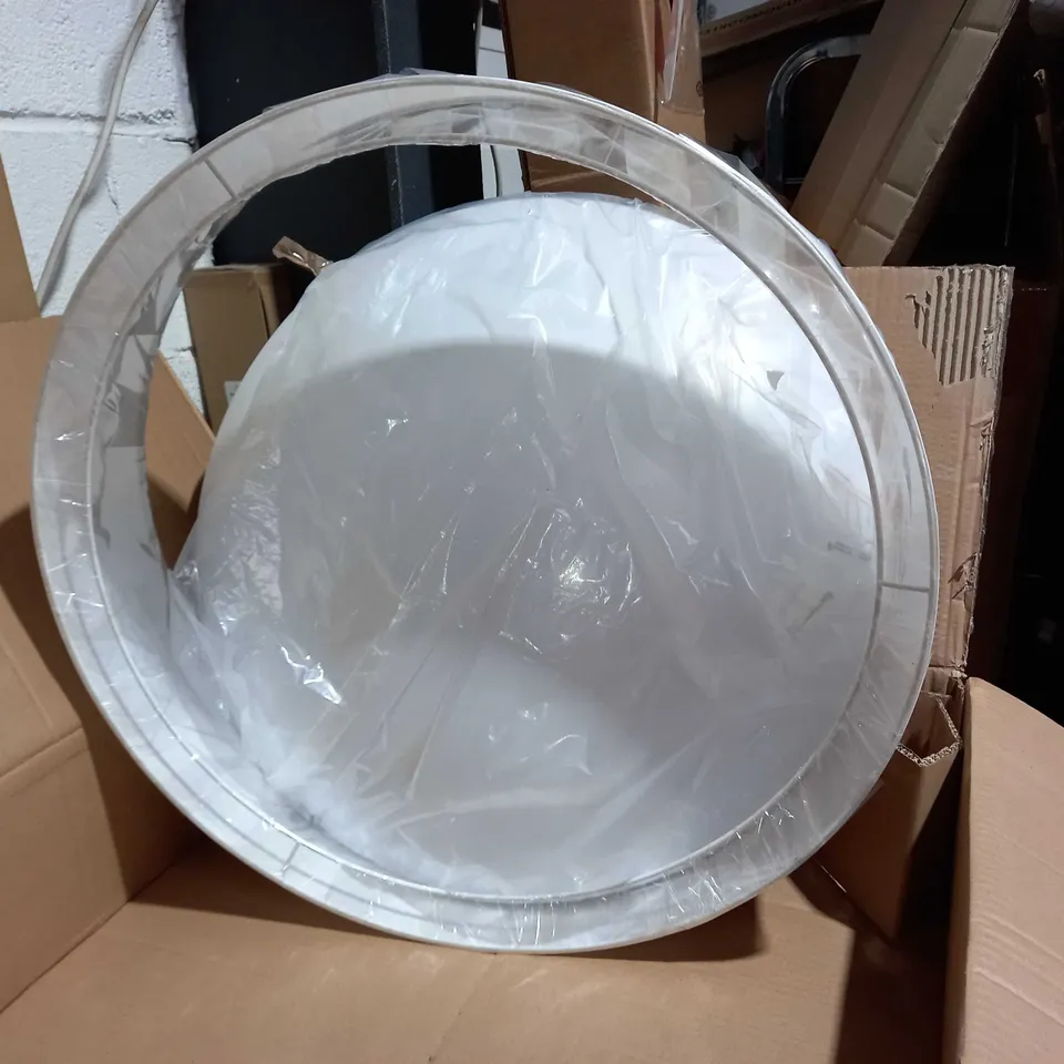 BOXED 3 LIGHT FLUSH WHITE FAUX SILK - SIZE 60CM
