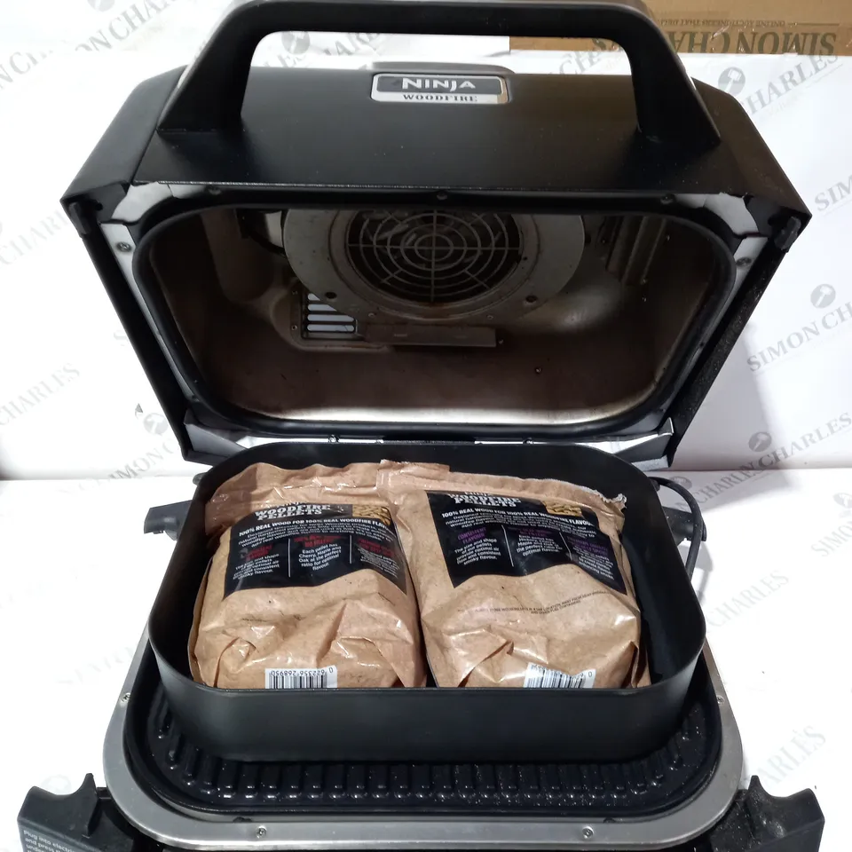 BOXED NINJA WOODFIRE ELECTRIC BBQ GRILL & SMOKER WITH AIR FRY FUNCTION OG701UKQ