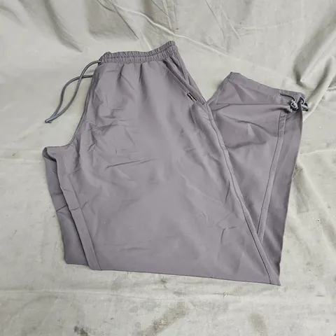 CLOSURE LONDON TRACK PANTS IN DARK GREY SIZE L