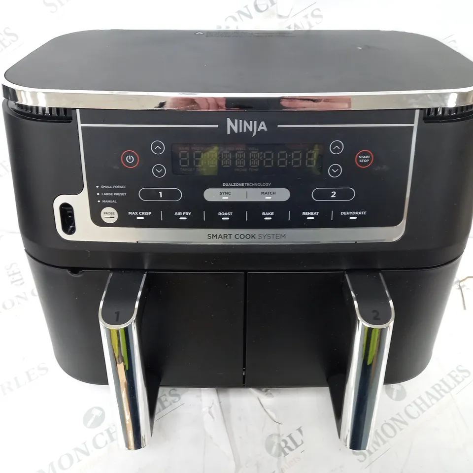BOXED NINJA FOODI MAX 9.5L DUAL ZONE AIRFRYER AF451UK