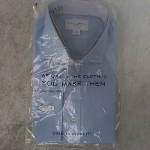 BAGGED CHARLES TYRWHITT NON-IRON SLIM FIT SHIRT IN LIGHT BLUE SIZE 16.5/34"