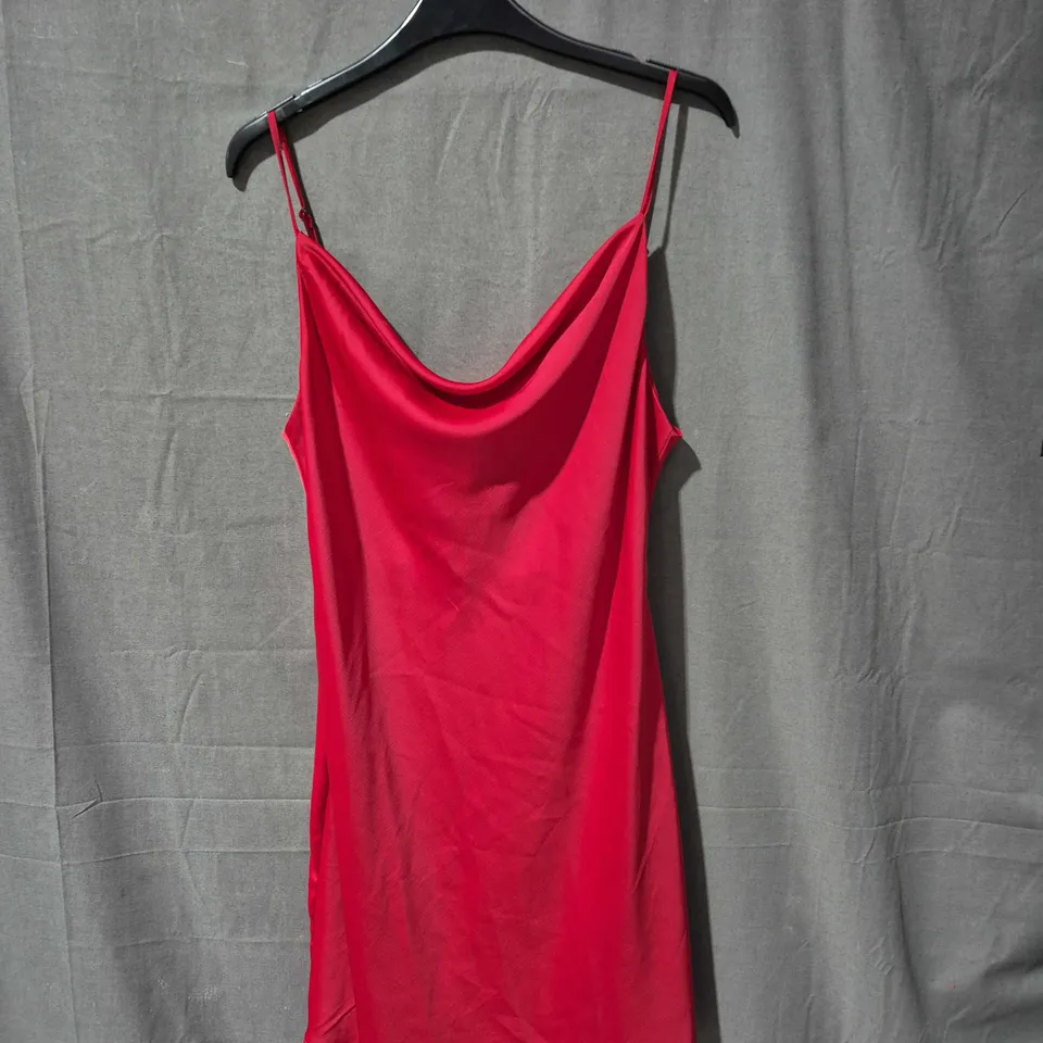 APROMITALY 25 ITEMS INCLUDING DRESS'S,TOP'S AND COATS ECT 