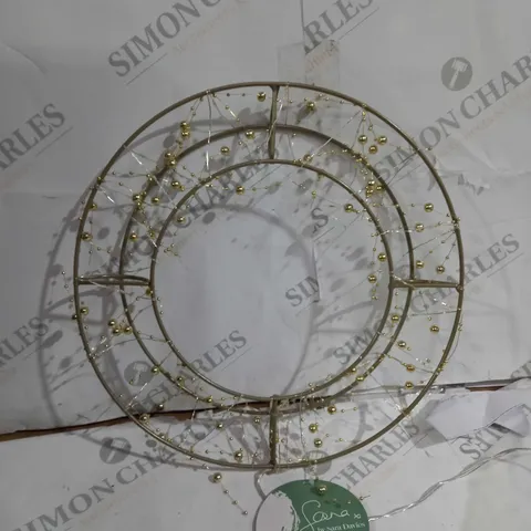 BOXED SARA DAVIES GOLD PRE-LIT BEADED WREATH