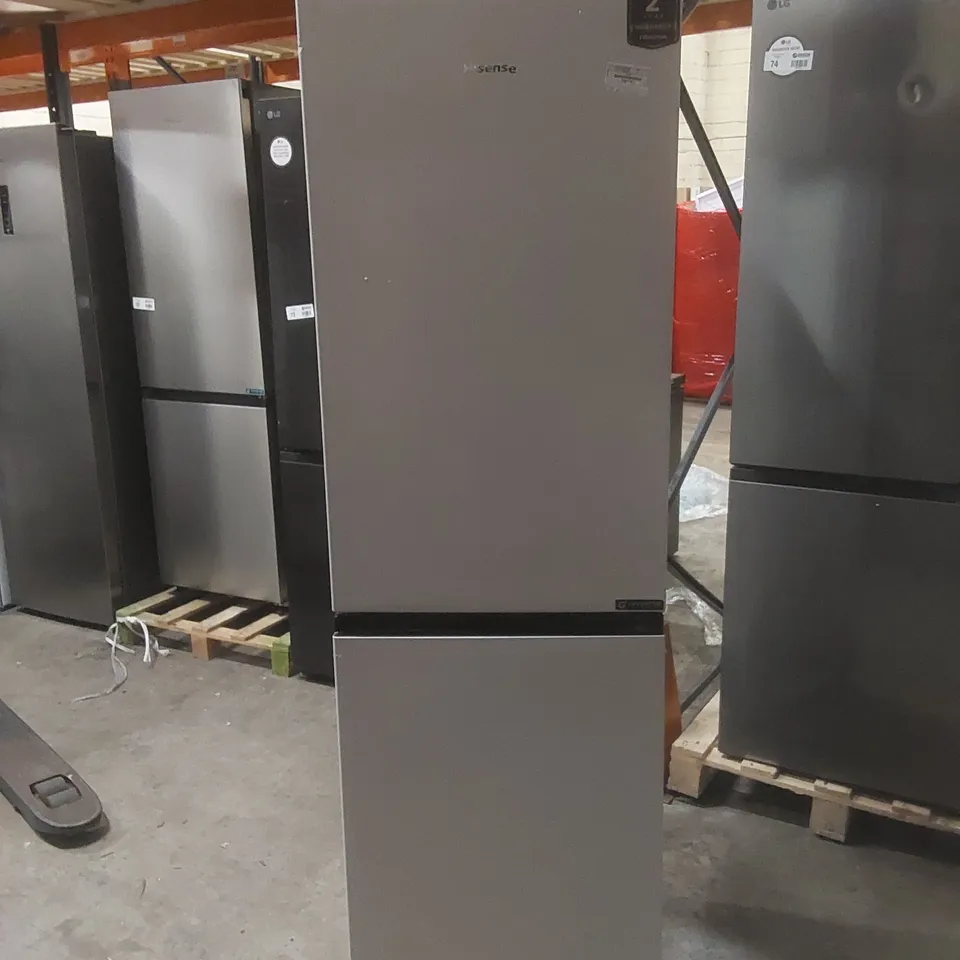 HISENSE RB327N4AWD 50/50 FRIDGE FREEZER - WHITE