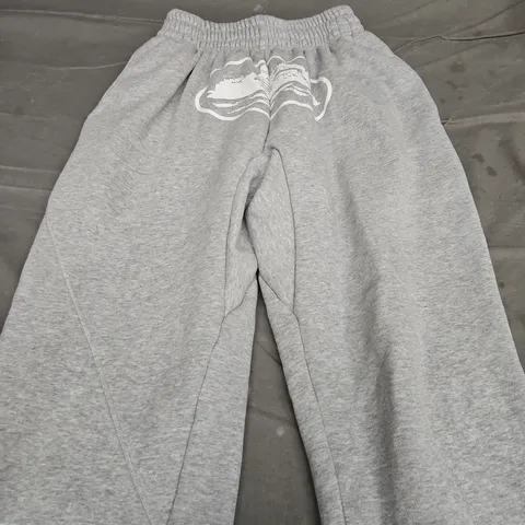 CORTEIZ CUFFED TRACKSUIT BOTTOMS - SIZE M