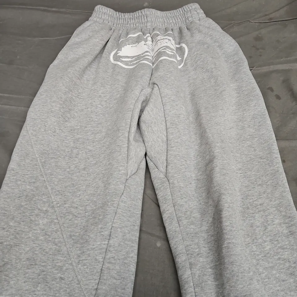 CORTEIZ CUFFED TRACKSUIT BOTTOMS - SIZE M