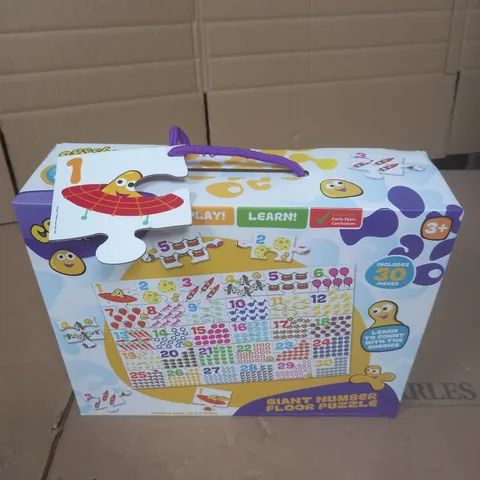 10 BOXED CBEEBIES GIANT FOOR PUZZLES