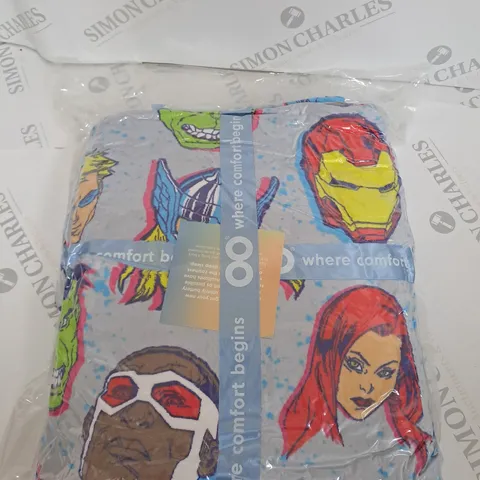 OODIE OVERSIZED HOODED BLANKET - THE AVENGERS