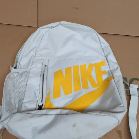 NIKE BACKPACK – LIGHT GREY WITH YELLOW LOGO