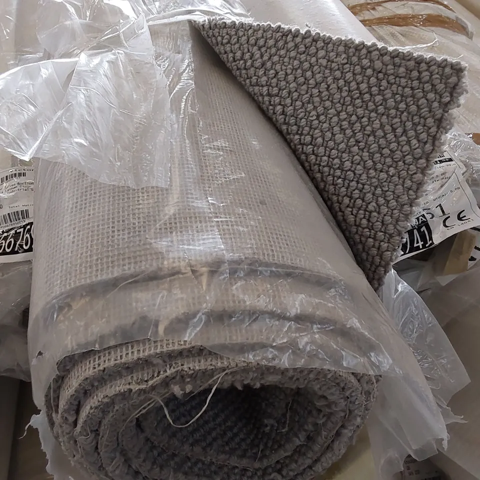 ROLL OF QUALITY HABBERLEY CLASSIC DESERT FOX CARPET // SIZE: 2.2 X 3m