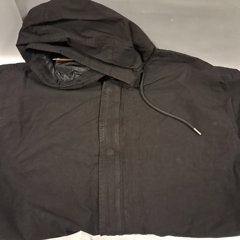 LUKE PARKER JACKET IN BLACK SIZE LARGE