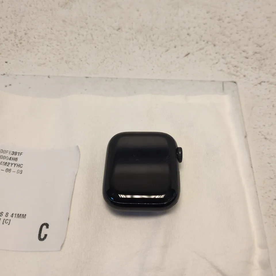 APPLE WATCH SERIES 8 41MM MIDNIGHT ALUMINIUM – BODY ONLY (NO STRAP)
