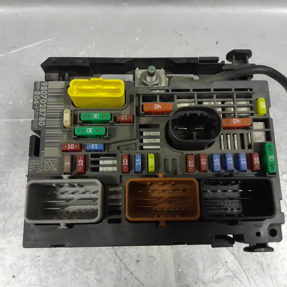 CITROEN BERLINGO B9 MK2 08-18 FACELIFT RELAY/FUSE BOX