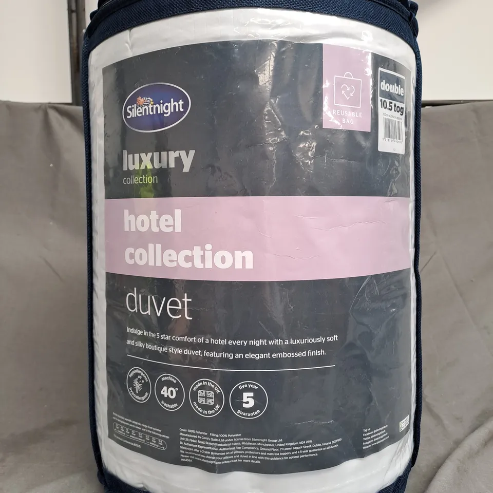 SILENTNIGHT HOTEL COLLECTION 10.5 TOG DUVET - KINGSIZE