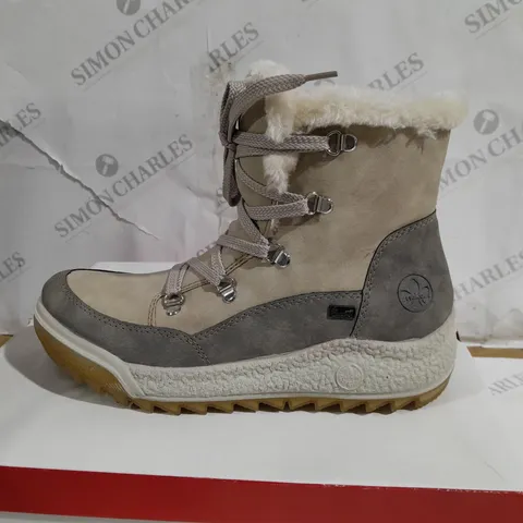 BOXED PAIR OF RIEKER ANTISTRESS WATER RESISTANT WARM HIKING BOOTS, CREAM - SIZE 6.5