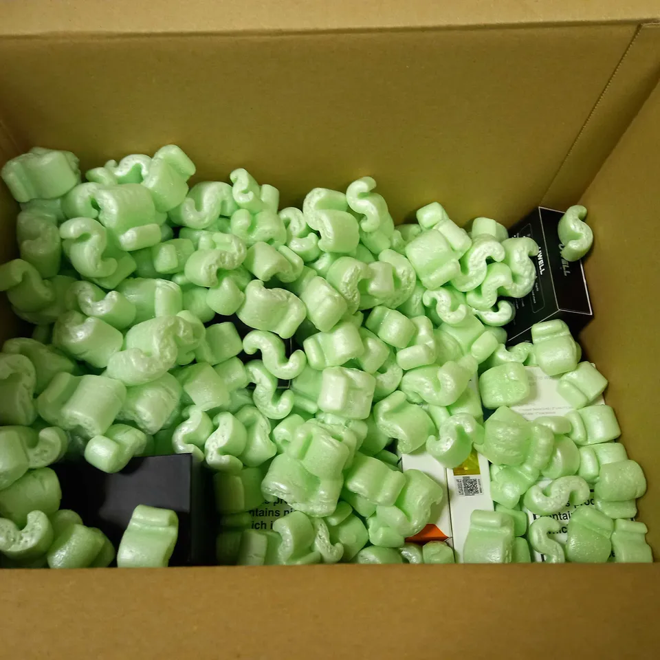 BOX OF APPROX 20 ASSORTED VAPE ACCESSORIES 