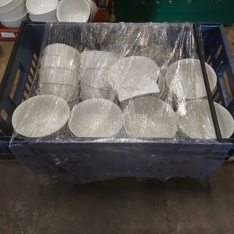 TOTE TO CONTAIN RESTAURANT BOWLS