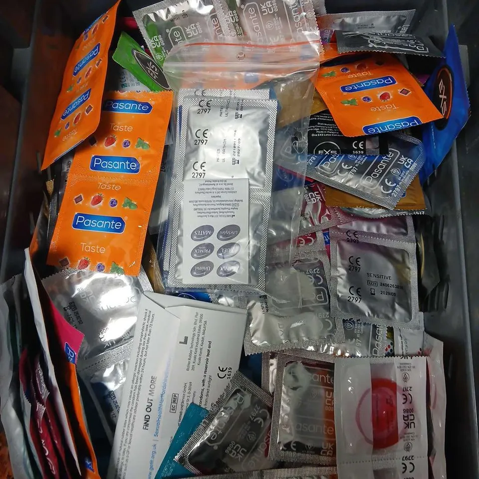 APPROXIMATELY 20 ASSORTED CONDOM & LUBRICANT PRODUCTS