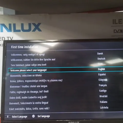 BOXED FINLUX 32-FHD-4220 32" HD READY LED TV FREEVIEW HD USB RECORD BLACK