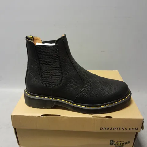 BOXED DR MARTENS BLACK 2976 BOOTS - UK 8