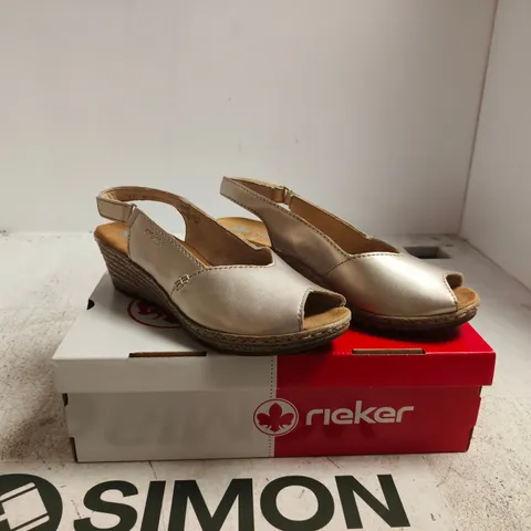 RIEKER GOLD SANDALS, WOMENβS FOOTWEAR β UK 6 (EU 39) β BOXED