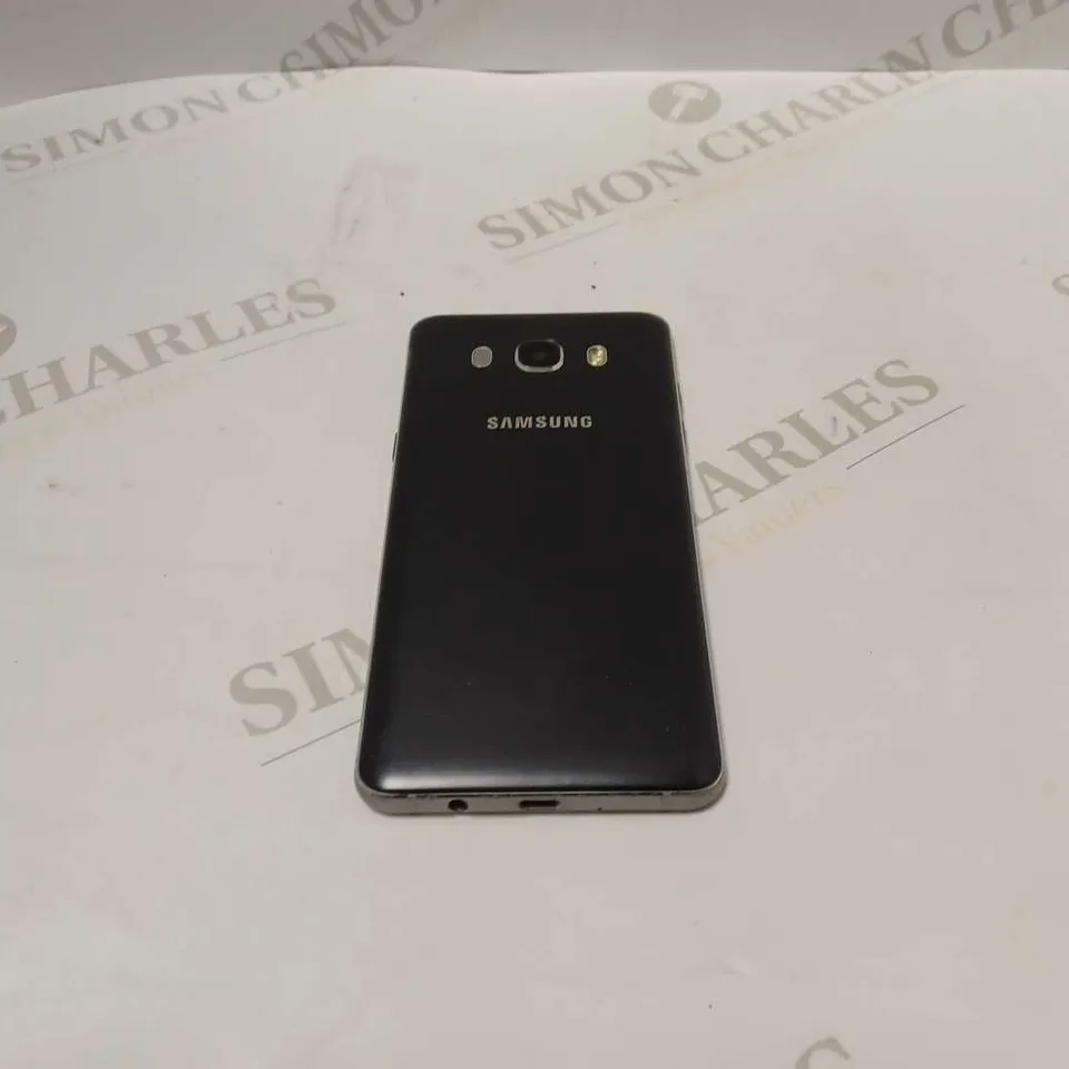 SAMSUNG GALAXY J5 6 