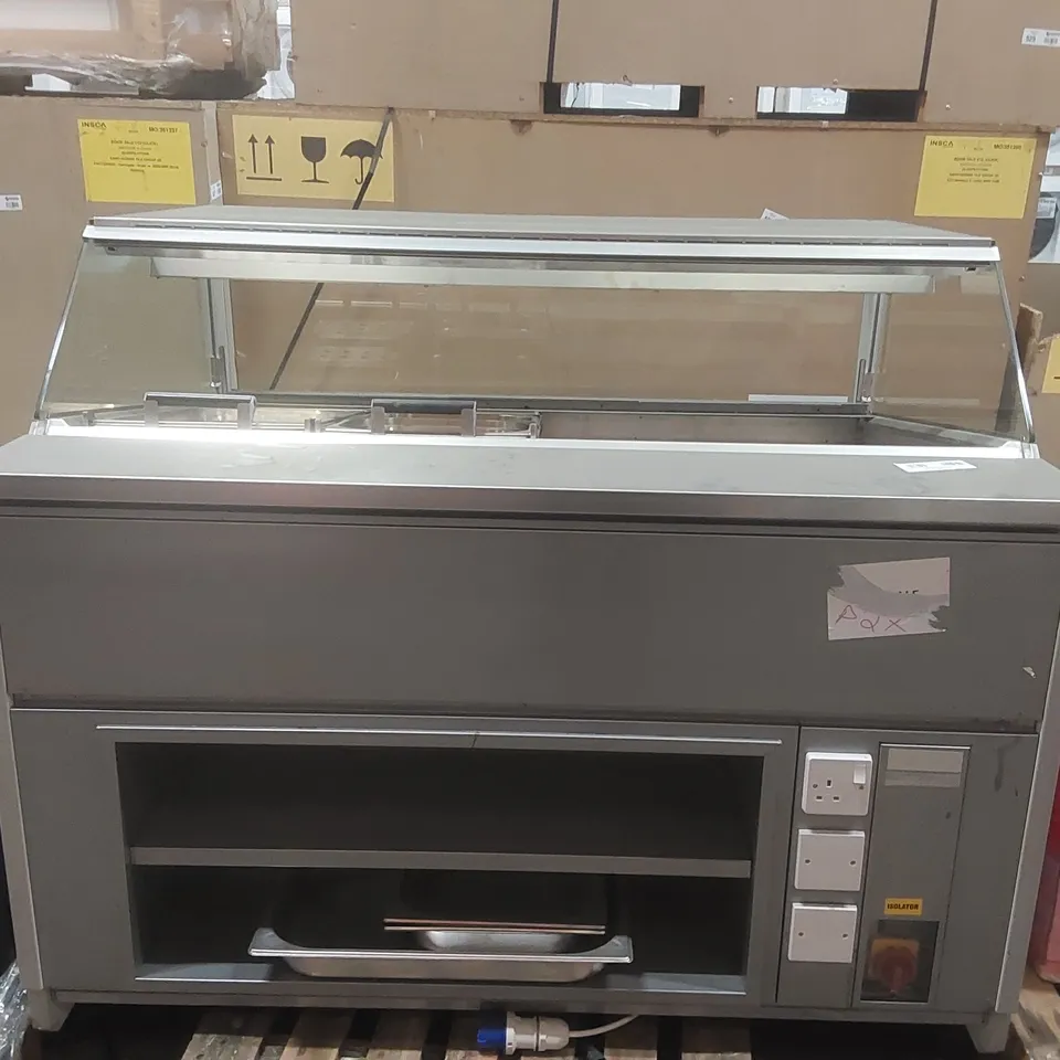 COMMERCIAL FOOD DISPLAY COUNTER