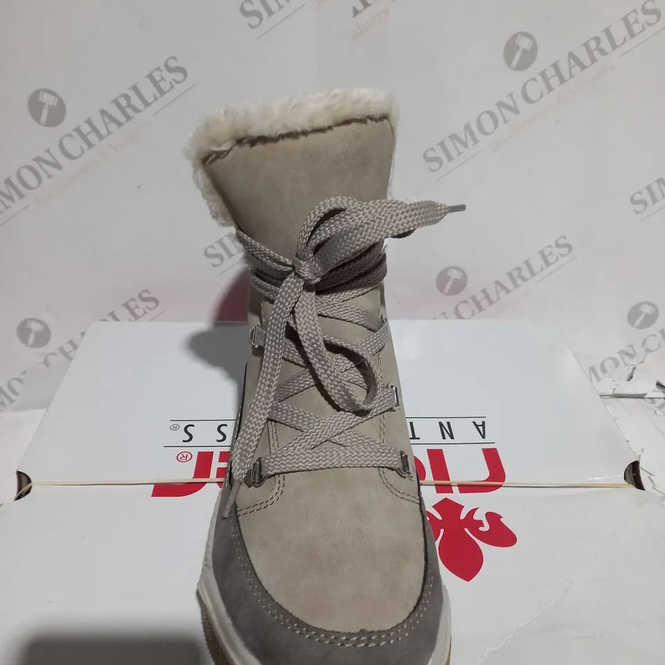 BOXED RIEKER ANTISTRESS WARM HIKING BOOTS, CREAM - SIZE 5