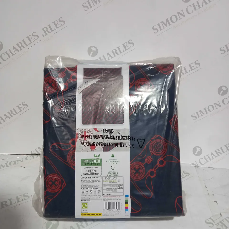BRAND NEW BOX OF APPROX 4 BRAND NEW EASY CARE DUVET SET WITH 2 PILLOW CASES - KING SIZE