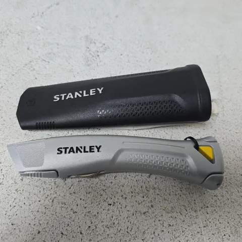 STANLEY RETRACTABLE UTILITY KNIFE 