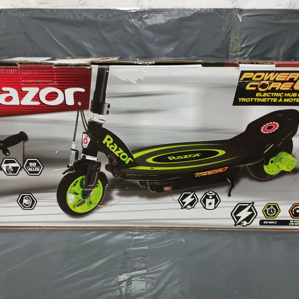 RAZOR POWERCORE E90 SCOOTER GREEN RRP £179.99