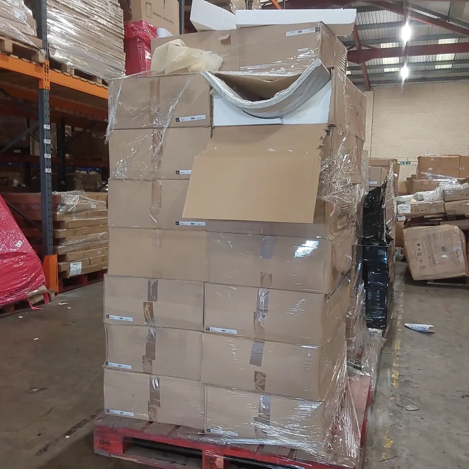 PALLET CONTAINING APPROXIMATELY 14x CURVED DOORS