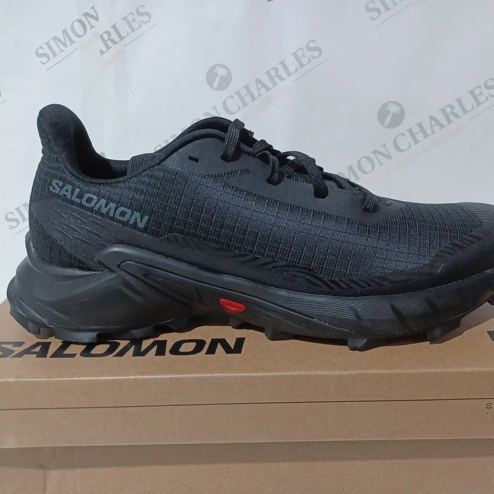 SALOMON ALPHACROSS 5 BLACK TRAINERS - UK 9 