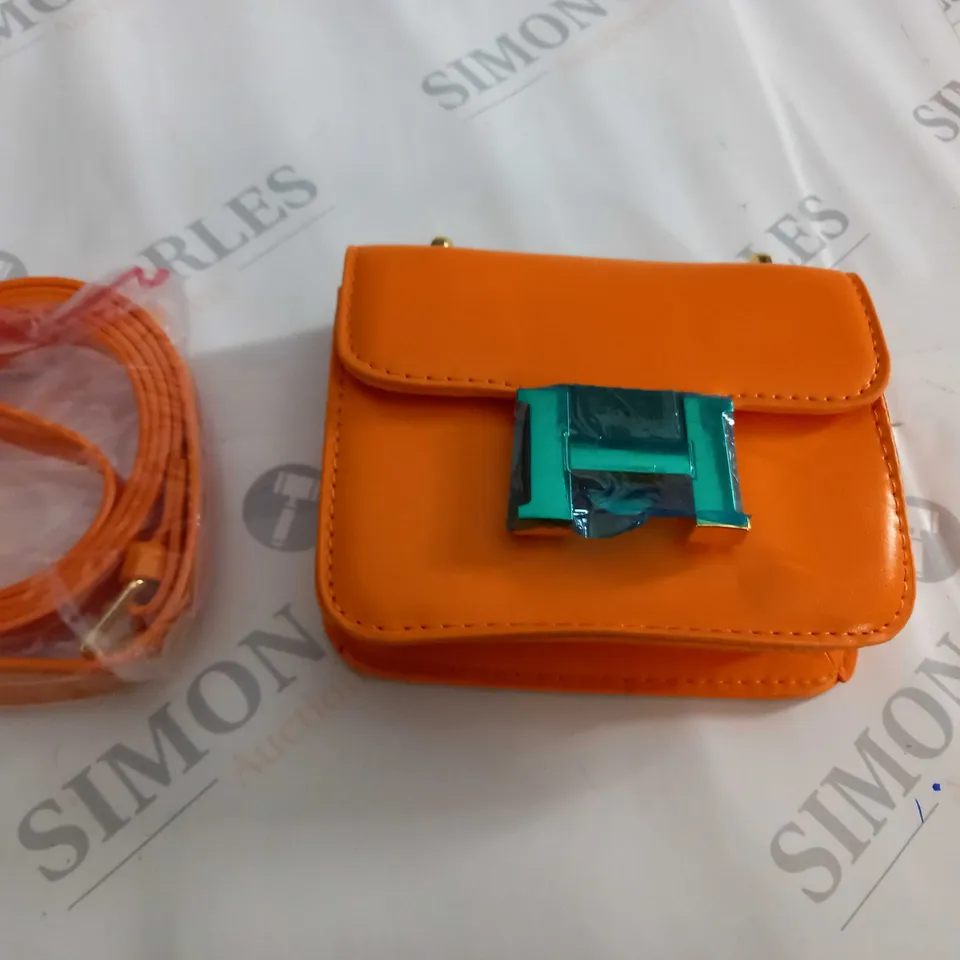ORANGE H STRAPPED BAG