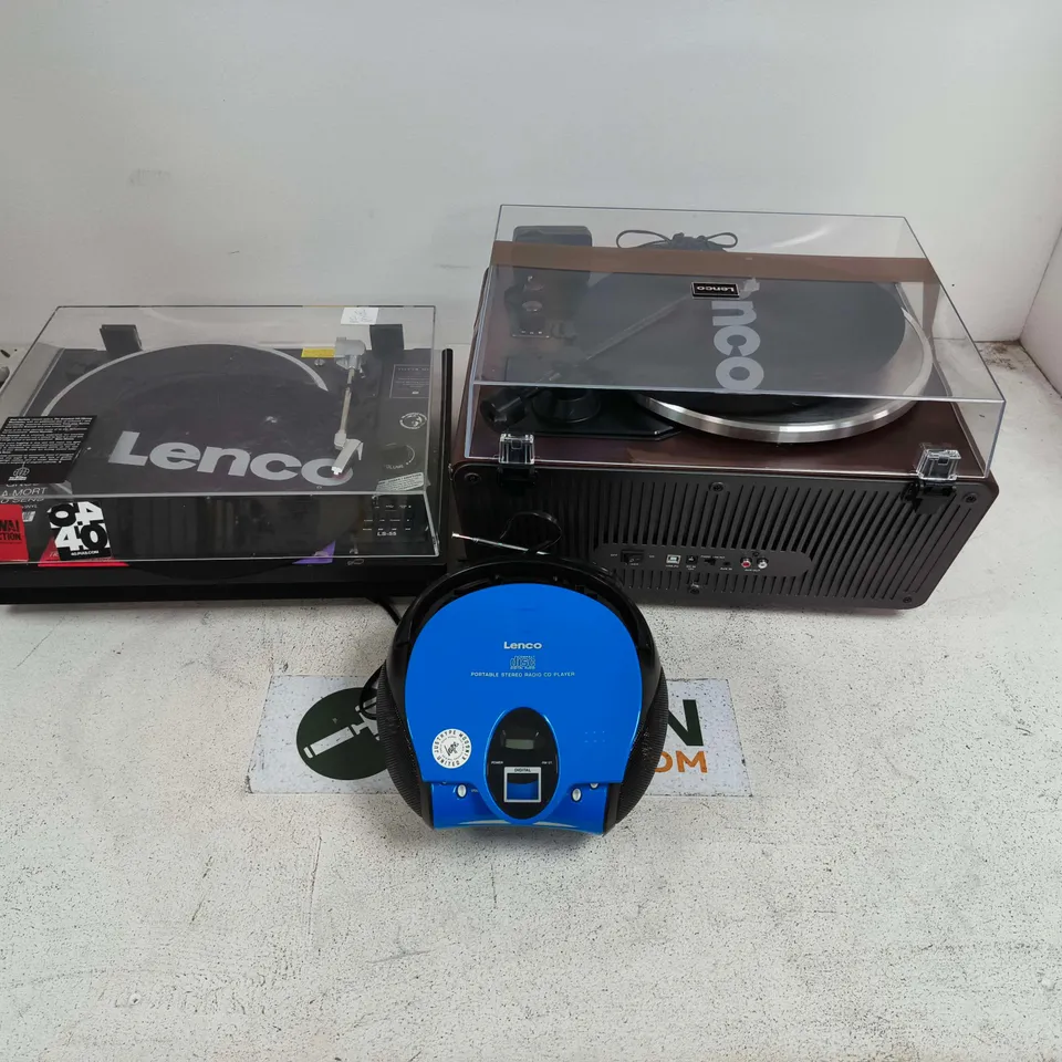 LOT OF 6 ASSORTED LENCO AUDIO ITEMS TO INCLUDE BLUETOOTH TURNTABLES AND CD PLAYER