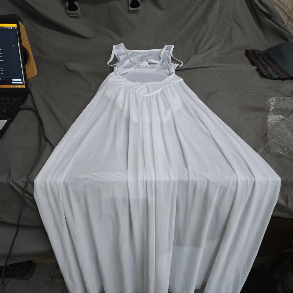 WOMEN'S WHITE MAXI DRESS WITH THIN STRAPS