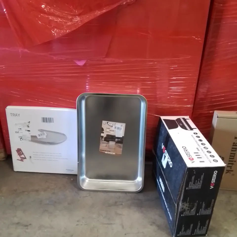 PALLET OF ASSORTED HOUSEHOLD GOODS AND PRODUCTS TO INCLUDE;TRAY,CAT LITTER TRAY,TURNTABLE 