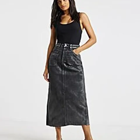 BOX CONTAINING APPROXIMATELY 16x BRAND NEW SIMPLY BE DENIM SHINY A LINE MAXI SKIRTS - SIZE 18