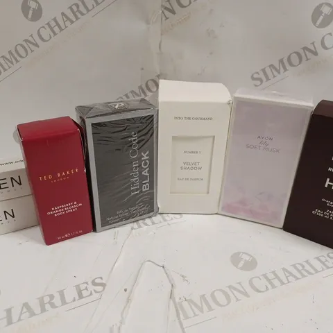 APPROXIMATELY 15 ASSORTED BOXED FRAGRANCES TO INCLUDE; ZARA, AVON, TED BAKER AND AUTOGRAPH