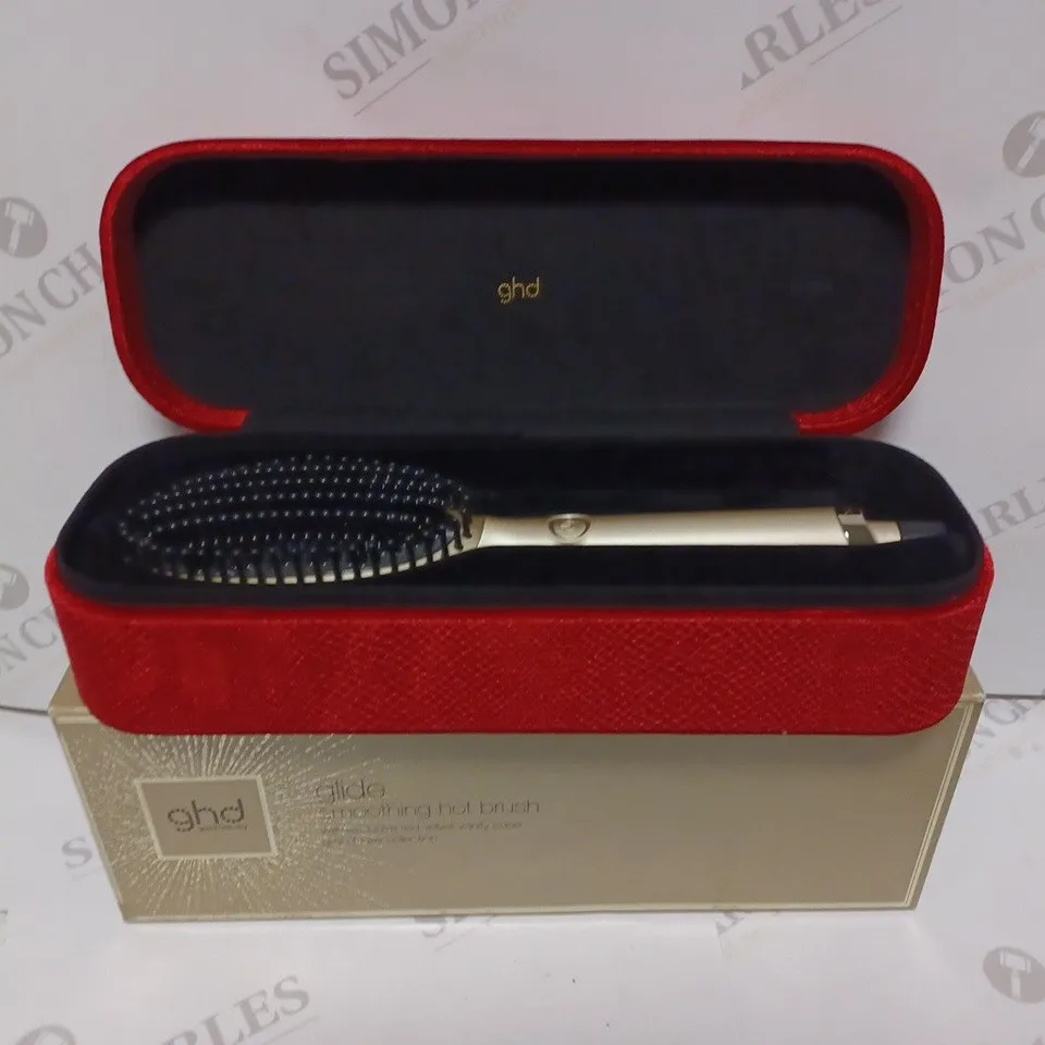 GHD GLIDE SMOOTHING HOT BRUSH 