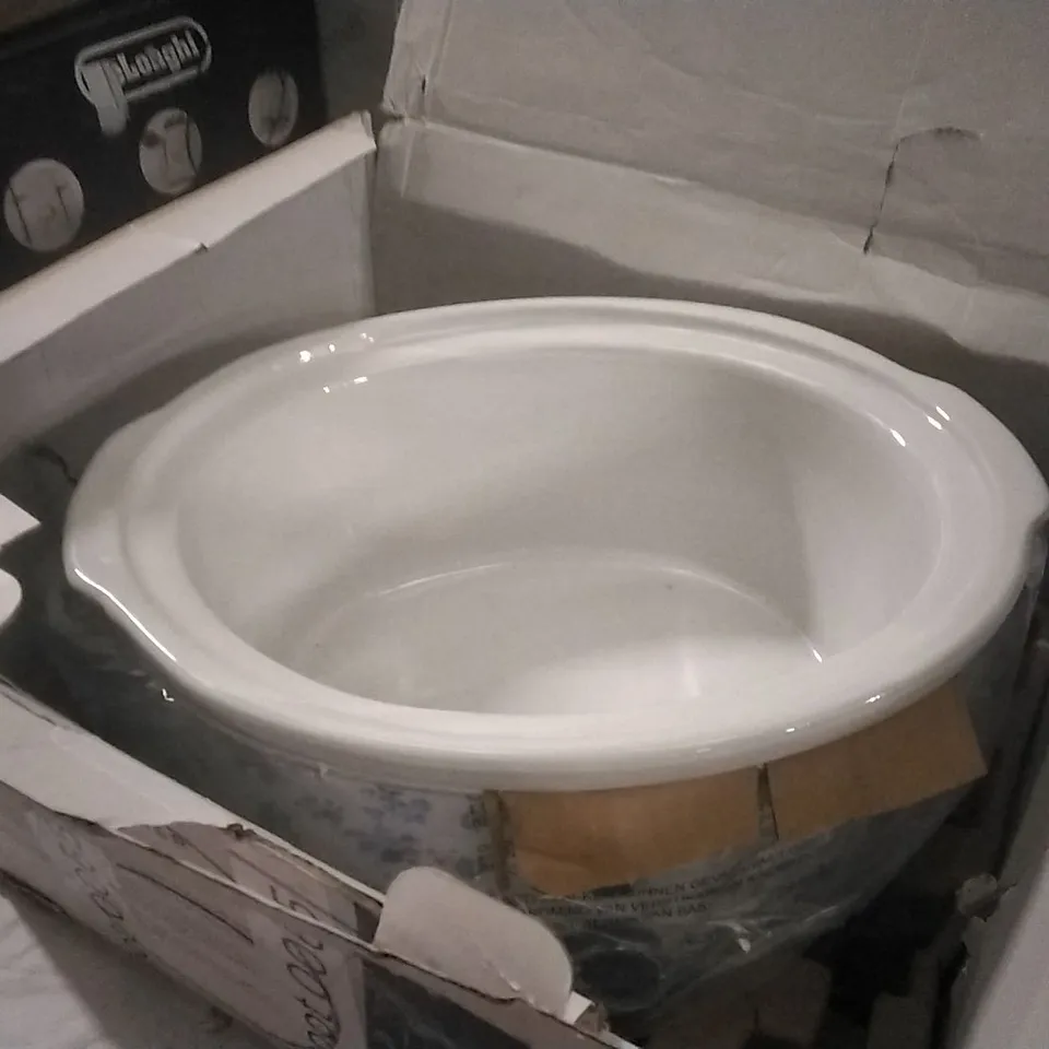 BOXED LAURA ASHLEY 6.5L SLOW COOKER 