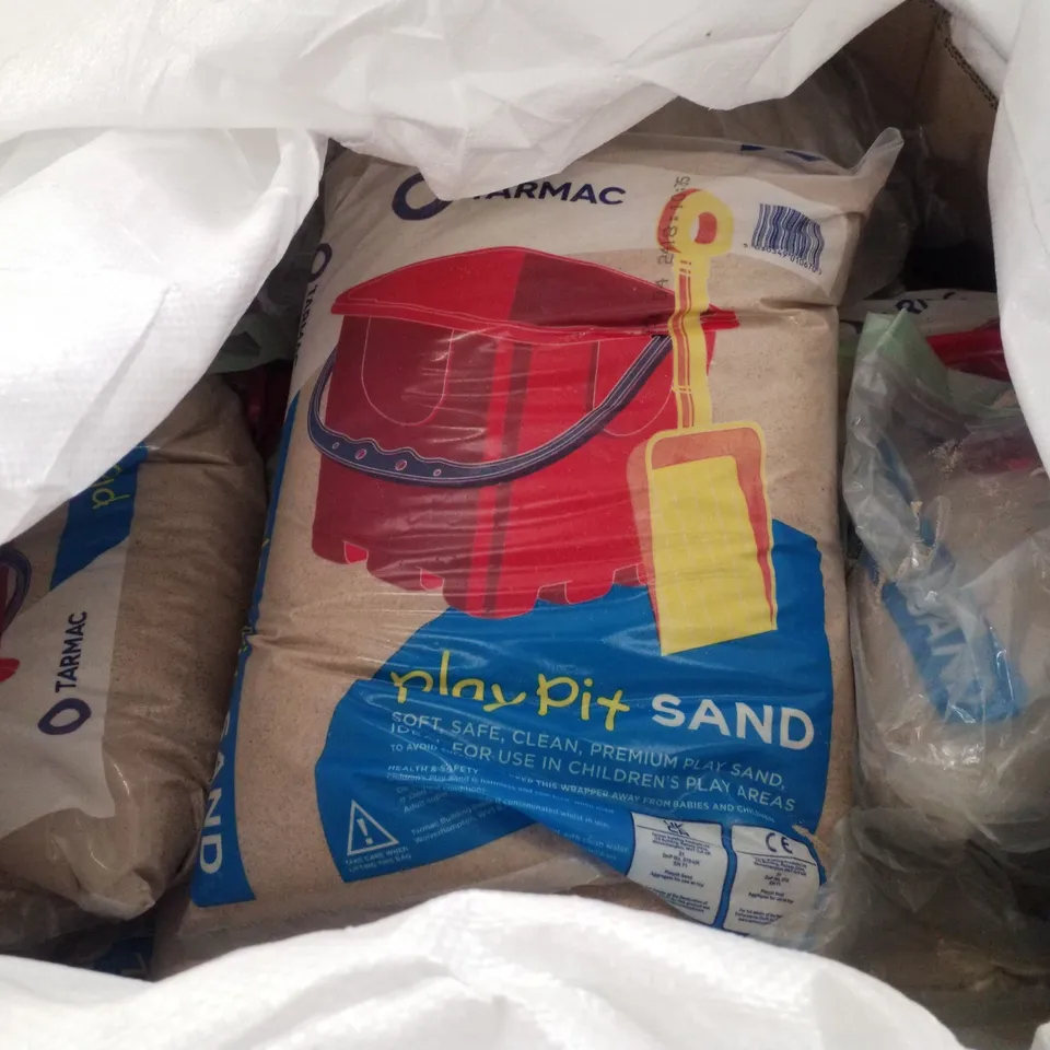 PALLET CONTAINING BAGS OF PLAY SAND 